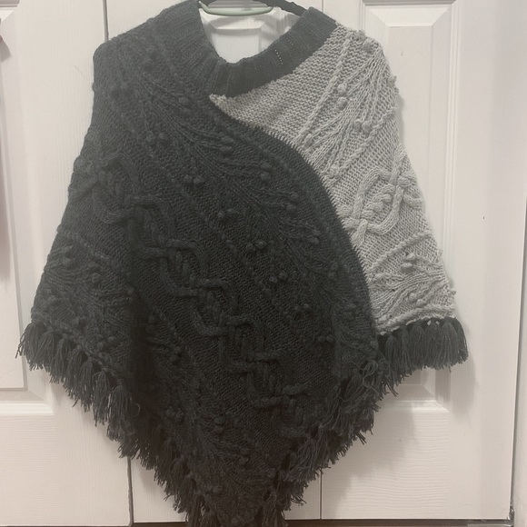Handmade shrug - Picture 2 of 5